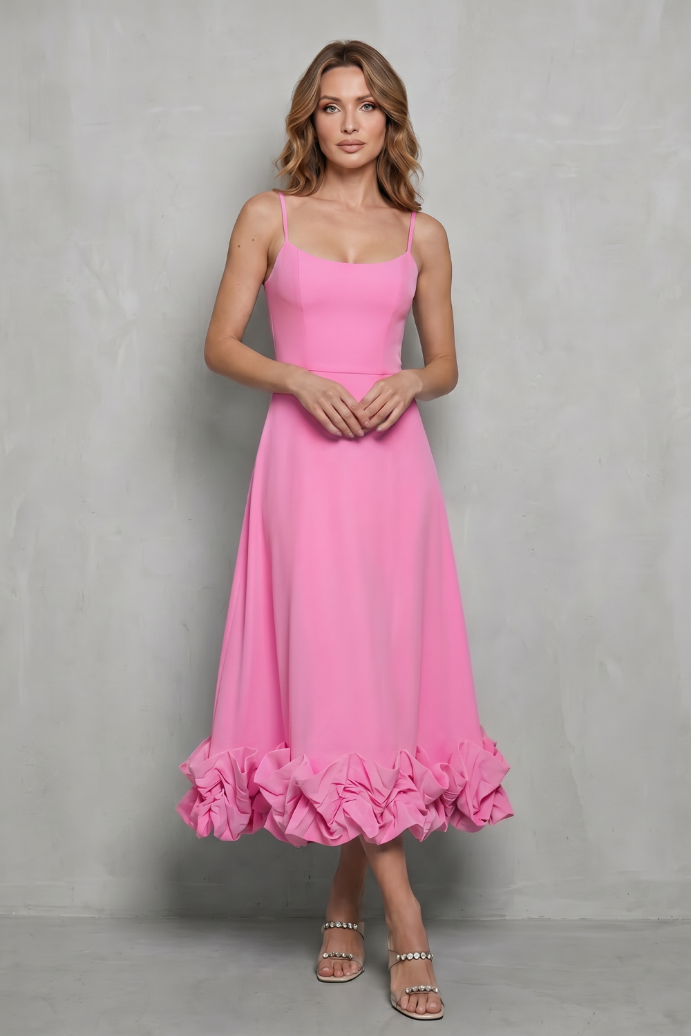 Elowenne – Babado romântico na barra – Vestido midi sem alças