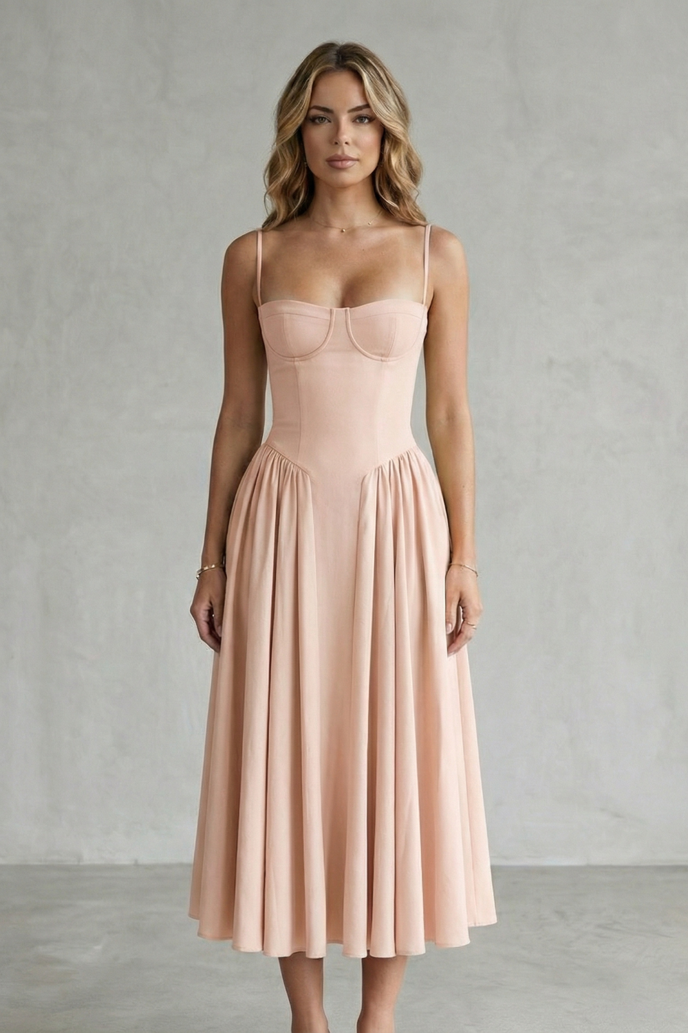 Calliope – Estrutura atemporal – Vestido Midi Feminino Estruturado sem Mangas