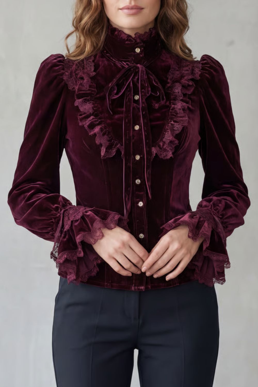 Vignoletta – Renda veludo com babados – Blusa vitoriana