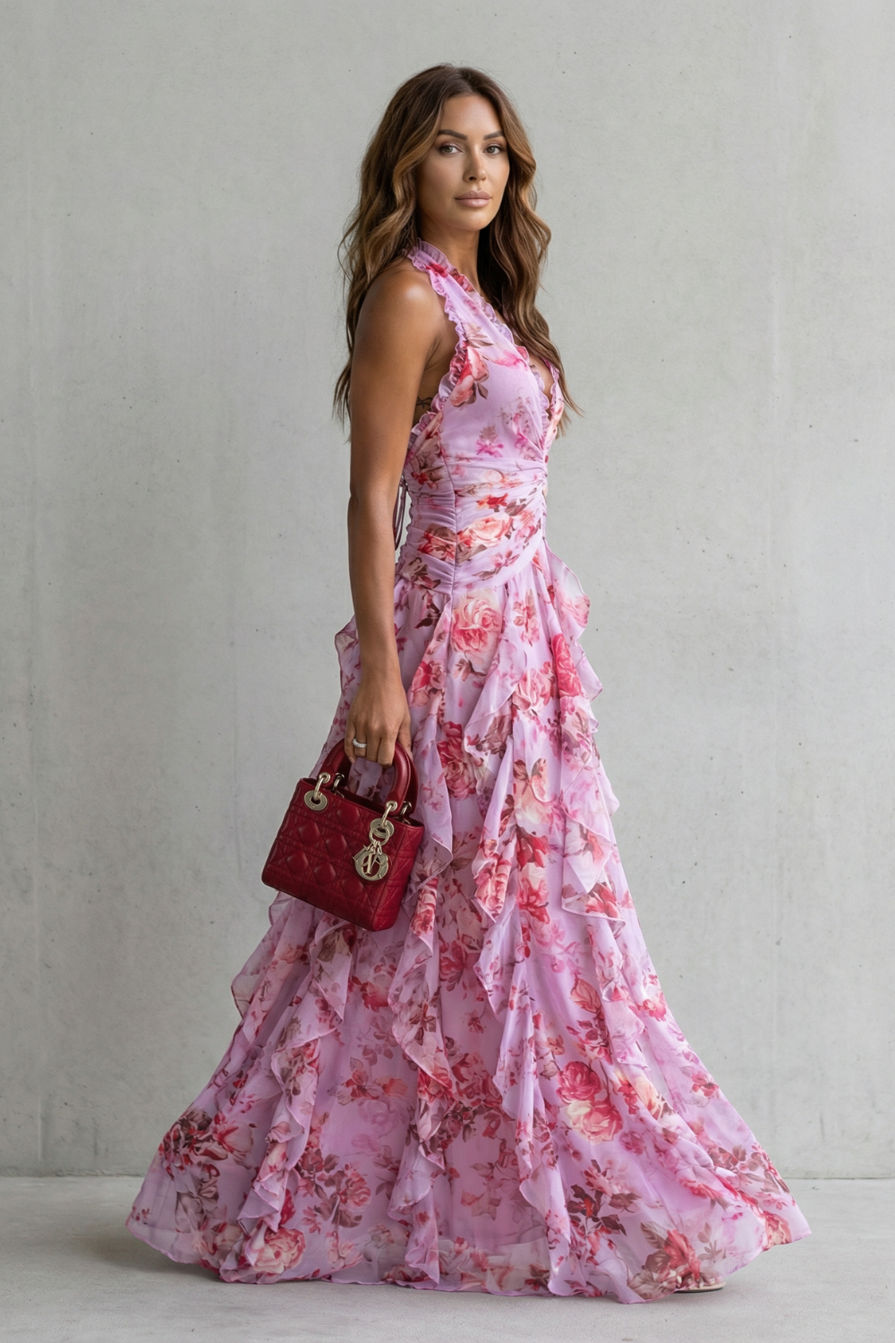 Belladina – Cascata romântica de rosas – Vestido longo frente única