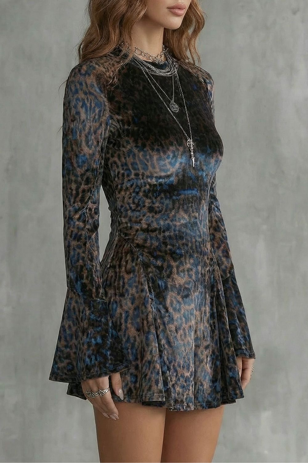 Bellanca – Manga flare – Vestido curto estampa leopardo