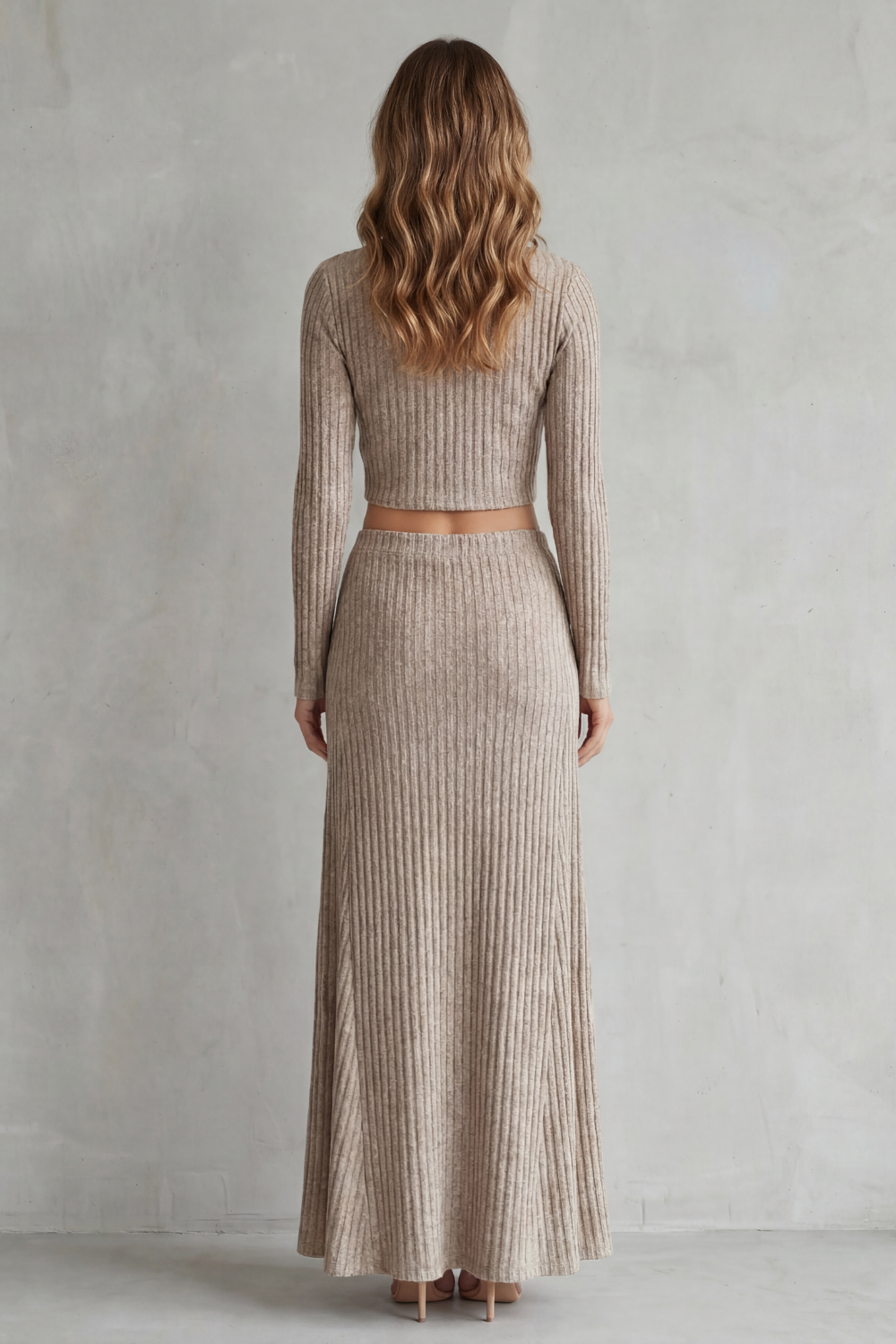 Aubrie – Elegância em Malha Canelada – Conjunto de Duas Peças