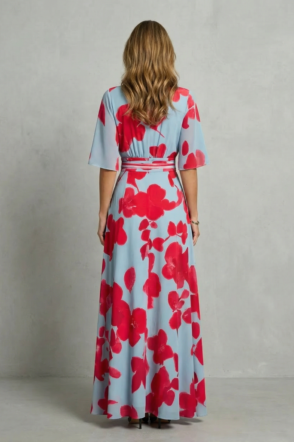 Averette – Floral marcante em contraste – Vestido longo decote V