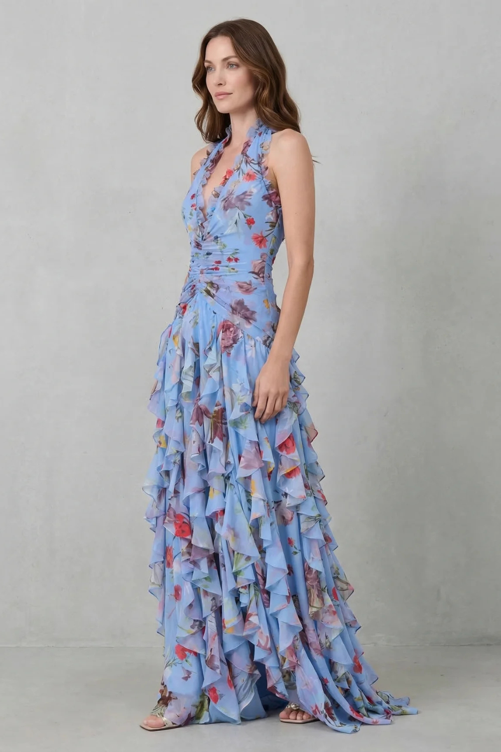 Belladina – Cascata romântica de rosas – Vestido longo frente única