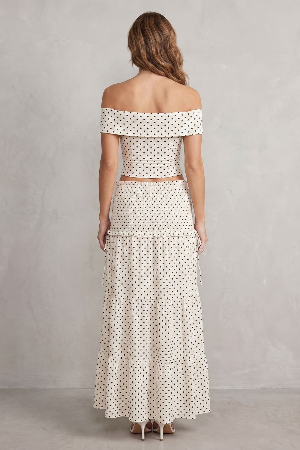 Bellafleur – Romance de bolinhas – Conjunto de saia
