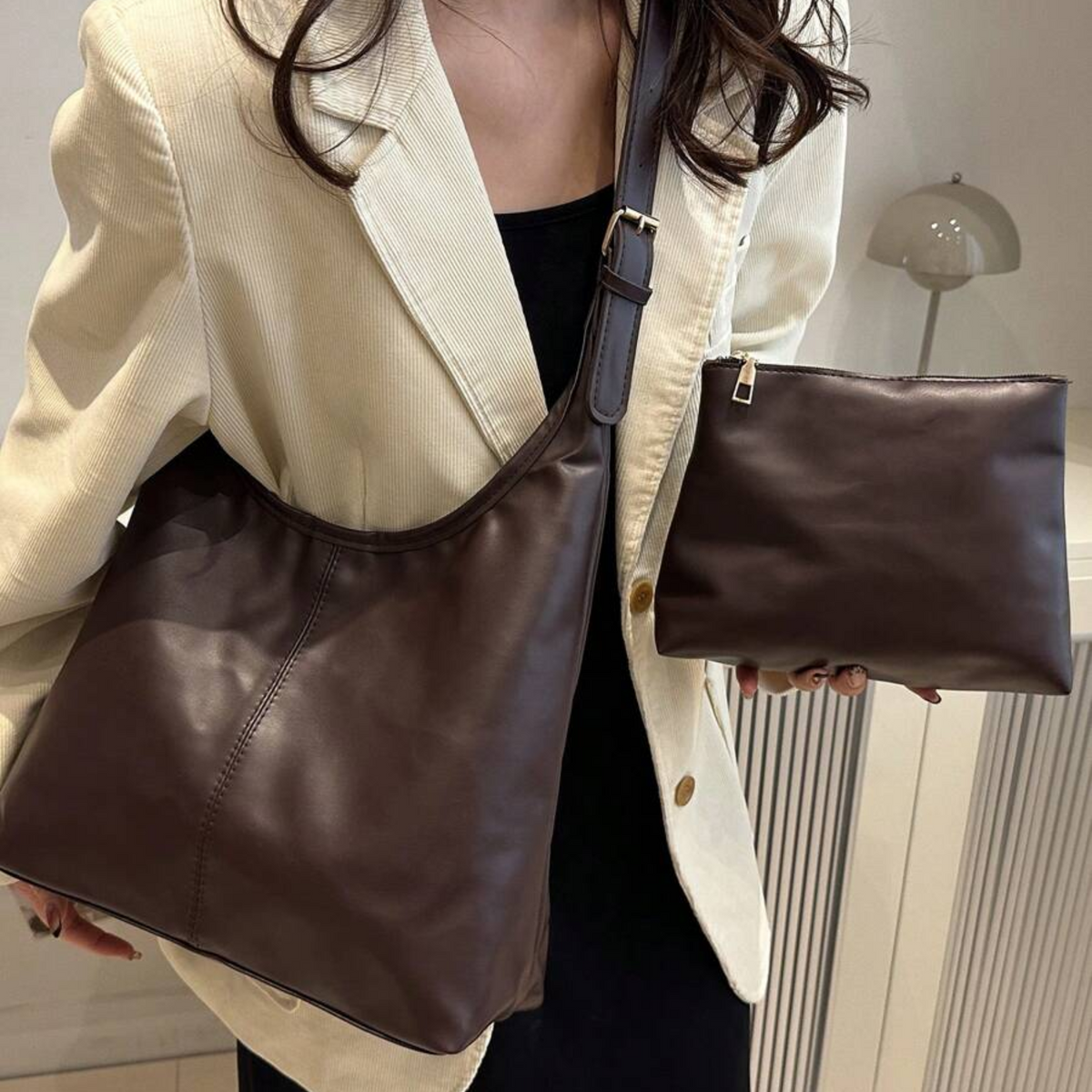 Bolsa Hobo Grande com Alça Ajustável - Luma