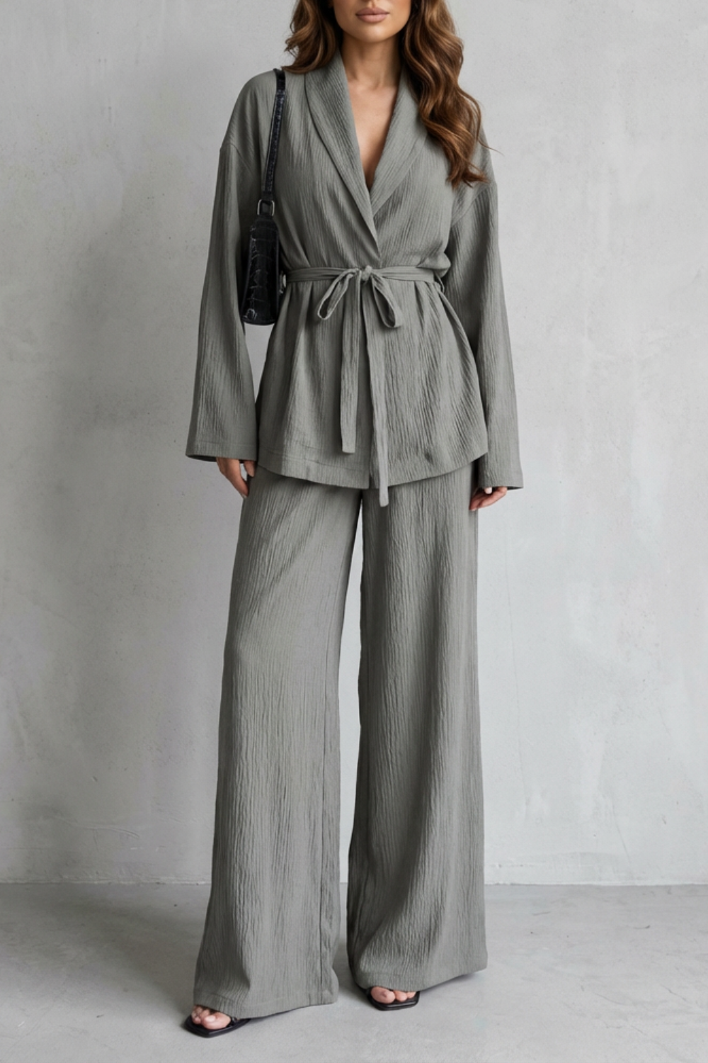 Calissa – Conjunto com Decote V e Cinto – Elegante Conjunto Pantalona