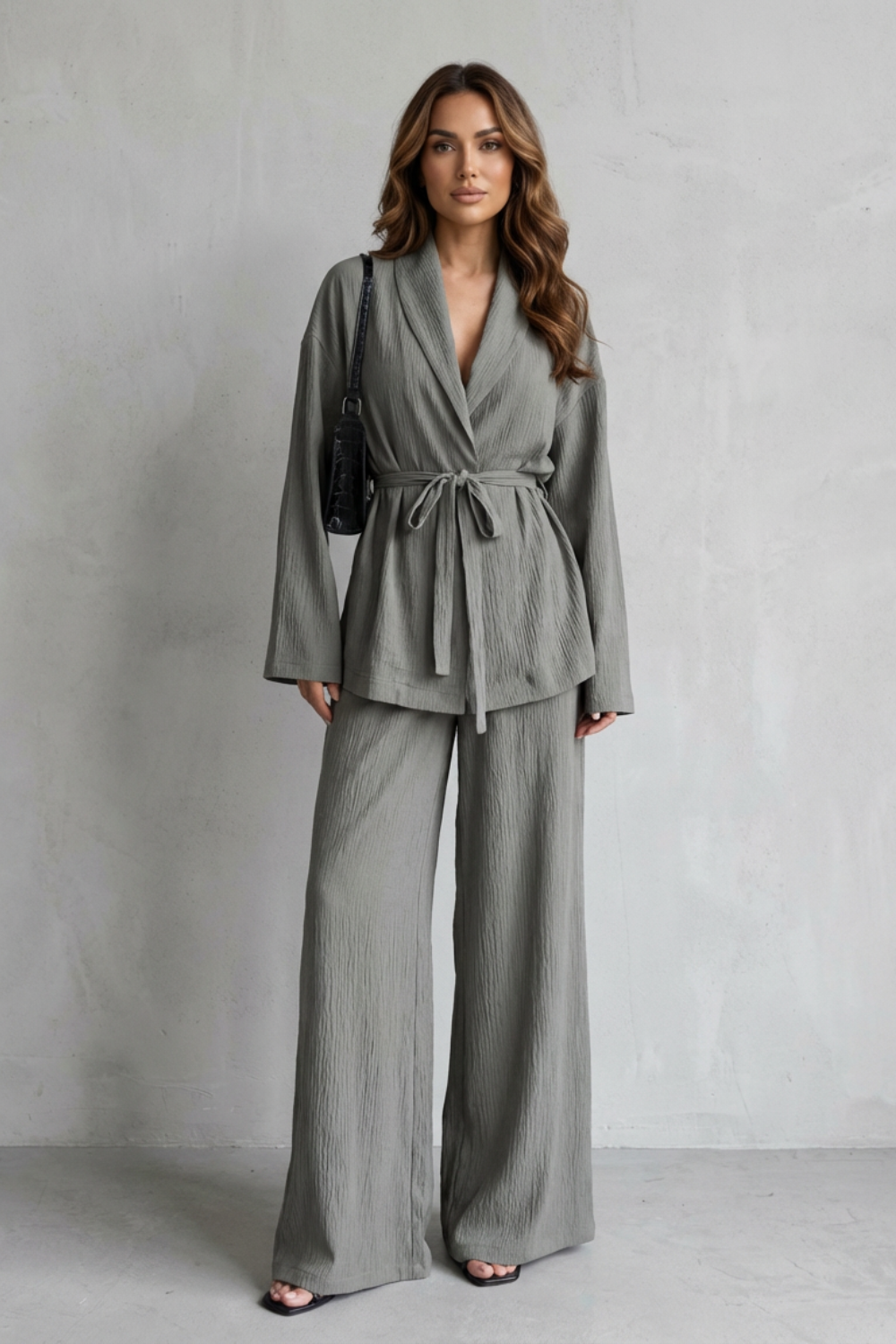Calissa – Conjunto com Decote V e Cinto – Elegante Conjunto Pantalona