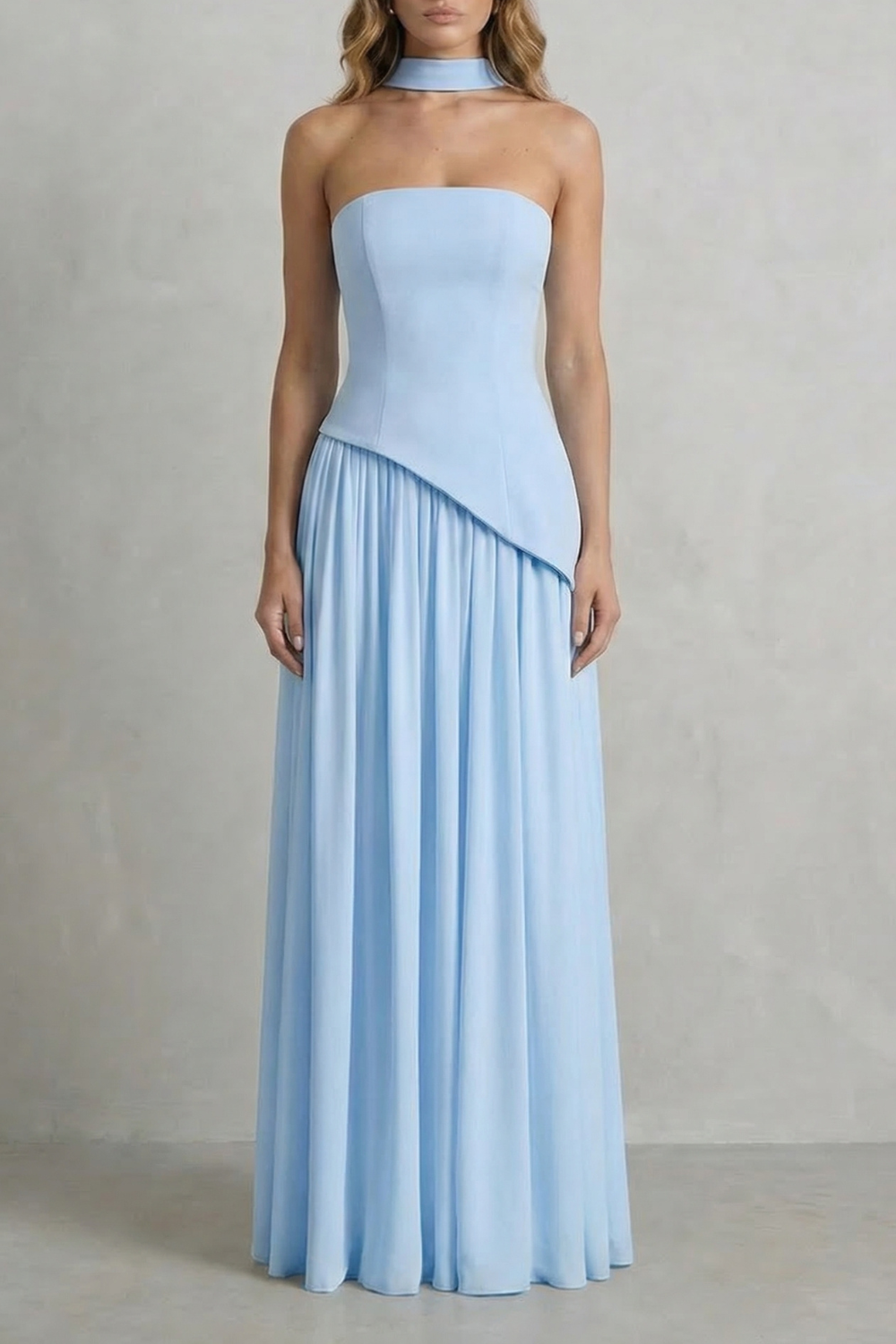 Celestara – Drapeado esculpido com fenda – Vestido longo tomara que caia