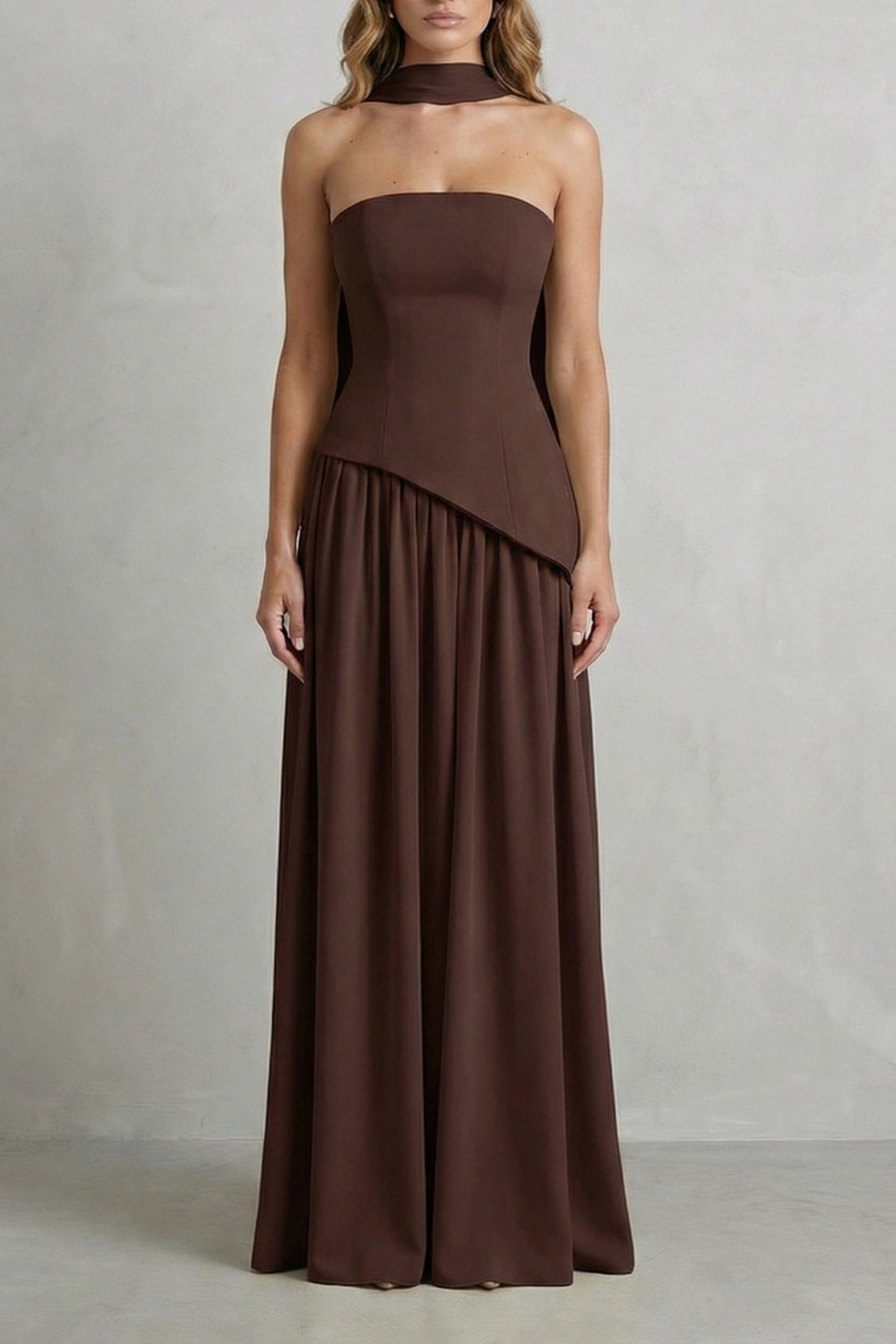 Celestara – Drapeado esculpido com fenda – Vestido longo tomara que caia