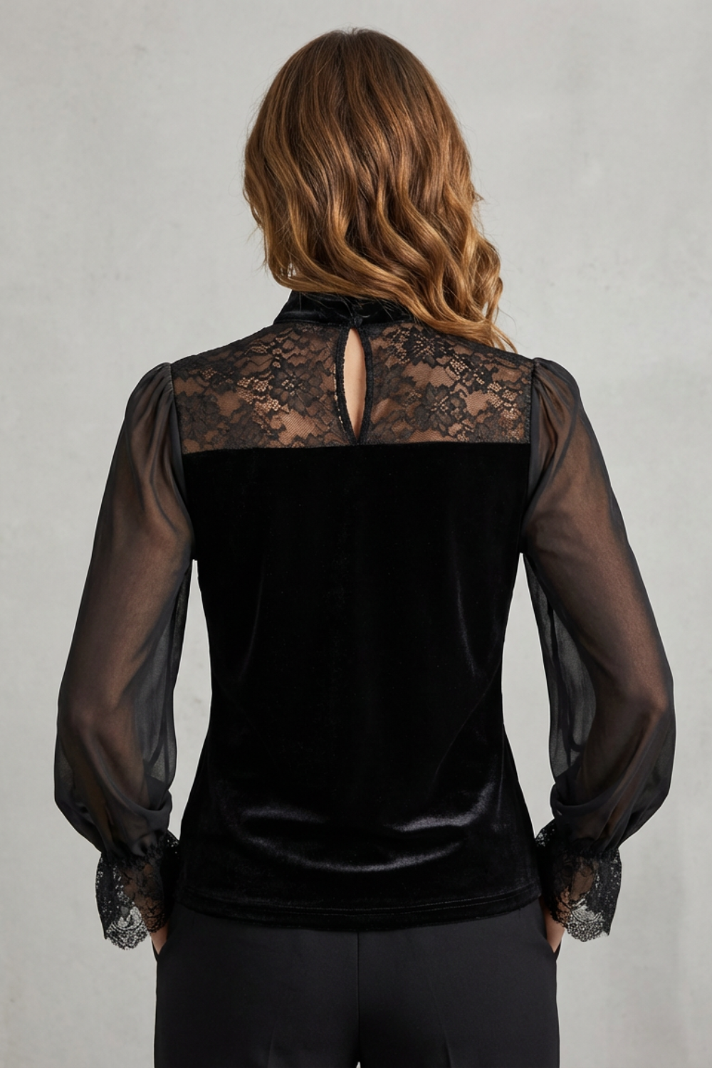 Chalorine – Renda refinada – Blusa de veludo transparente