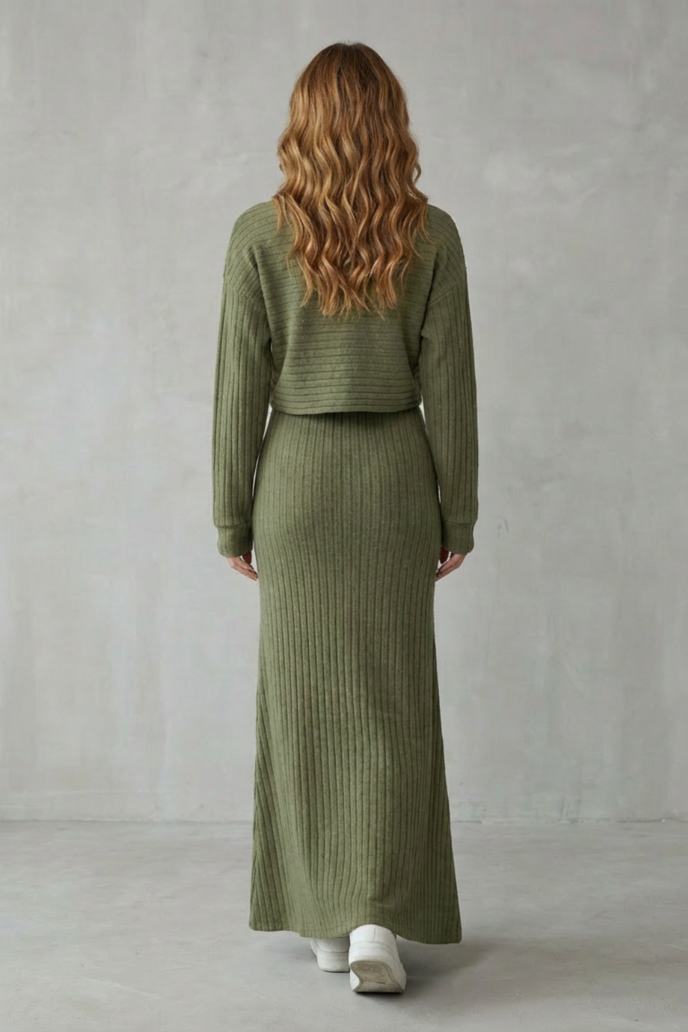 Clara – Conjunto de Malha Canelada 2 em 1 – Vestido Longo & Cropped