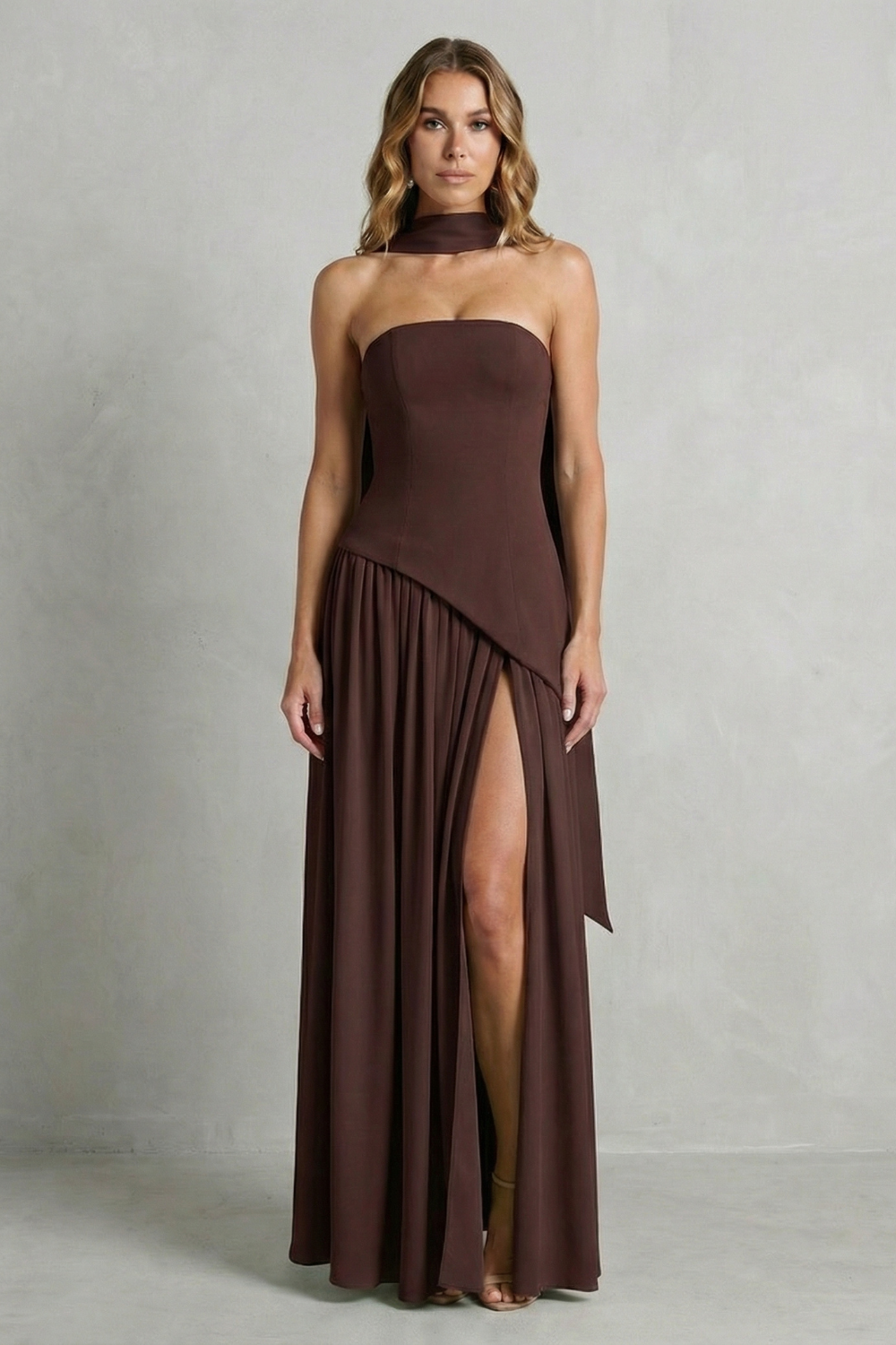 Elarisse – Drapeado assimétrico – Vestido de festa tomara que caia
