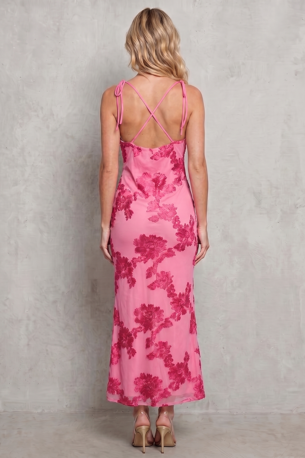 Fiona – Florescência radiante – Vestido Longo Justo Floral Feminino