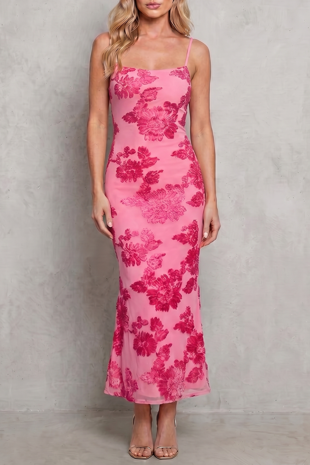 Fiona – Florescência radiante – Vestido Longo Justo Floral Feminino