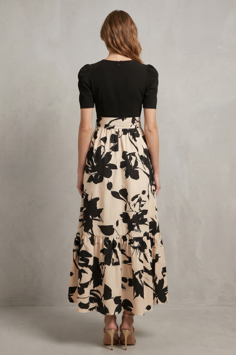 Florentine – Contraste floral artístico – Vestido longo