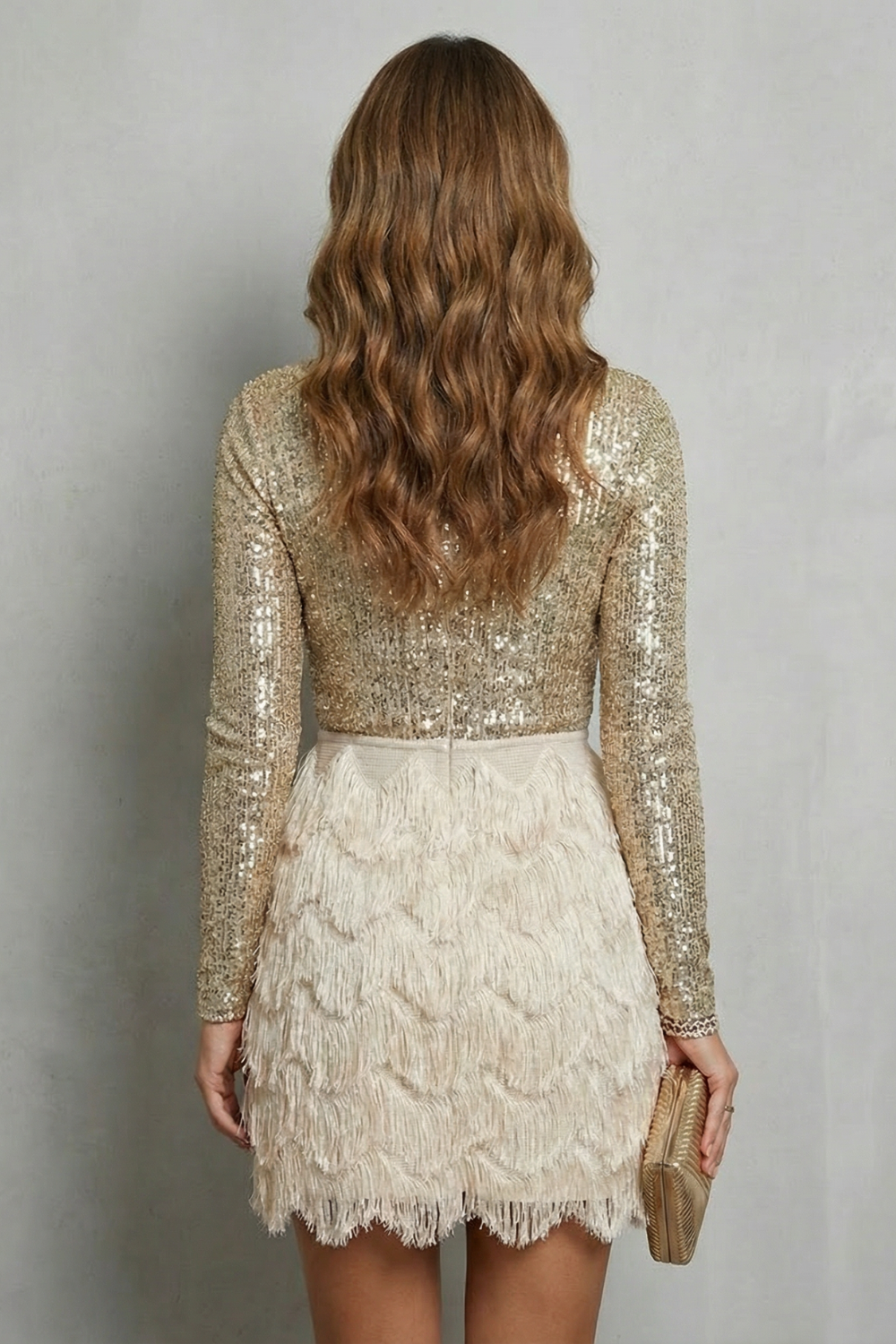 Harlisse – Glamour de paetês com manga longa – Vestido curto