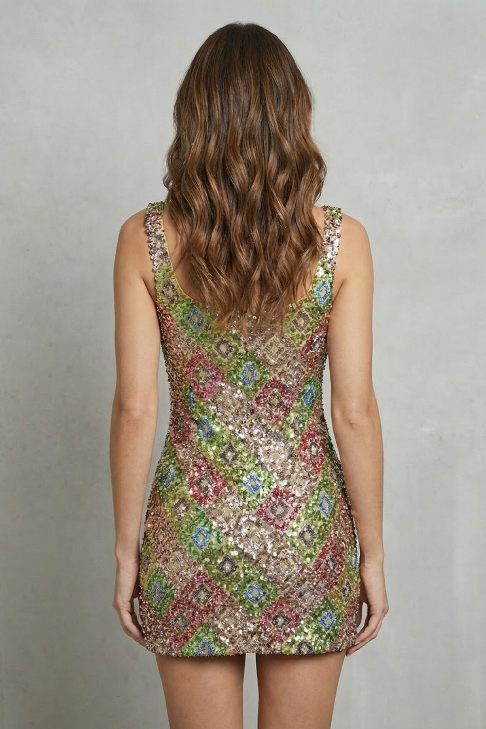 Lumirelle – Elegância com brilho de cristal – Vestido curto