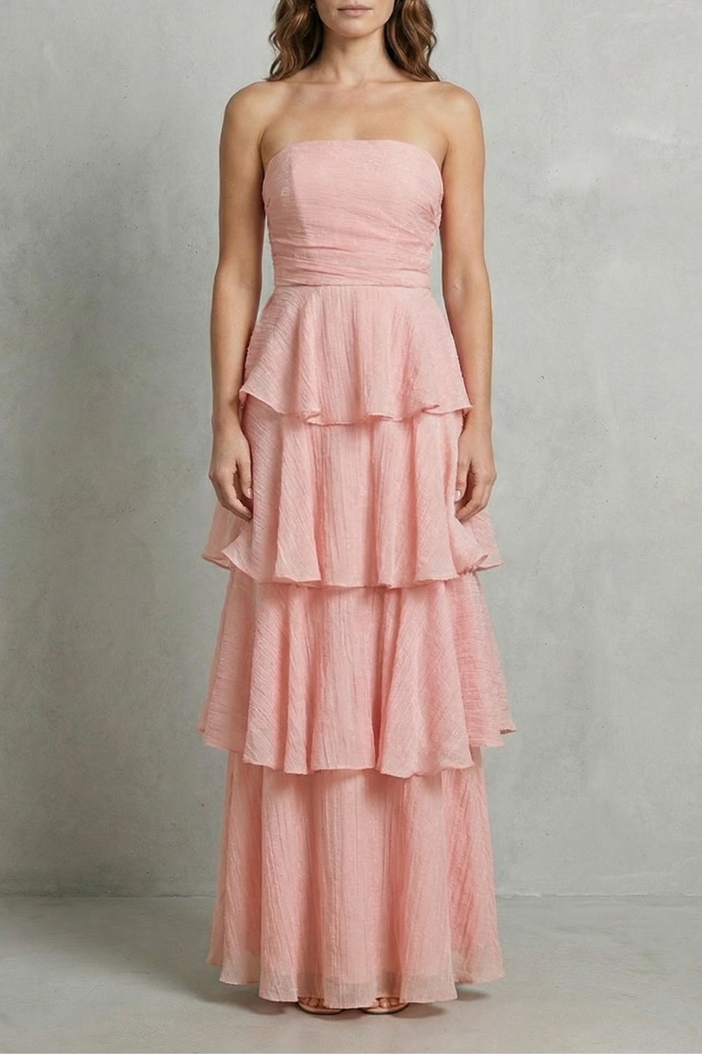 Margaret – Camadas fluidas em cascata – Vestido longo tomara que caia com babados
