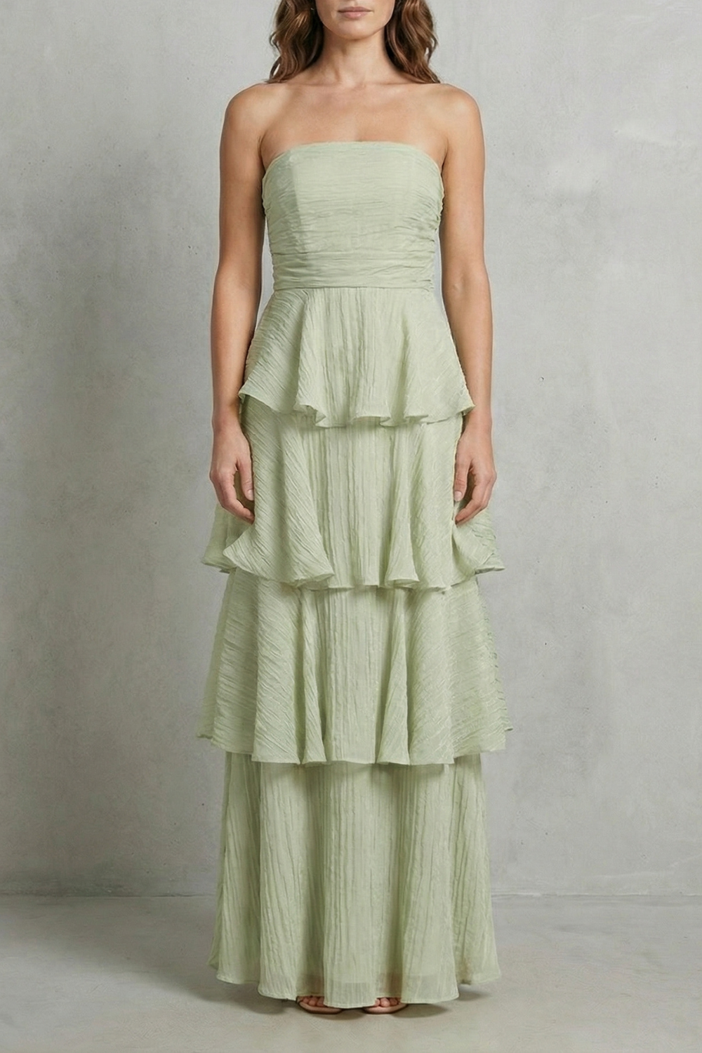 Margaret – Camadas fluidas em cascata – Vestido longo tomara que caia com babados