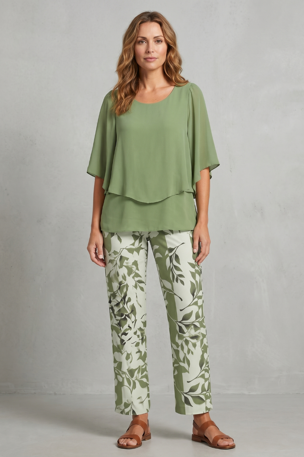 Mariselle – Elegância com estampa botânica – Conjunto de calça duas peças