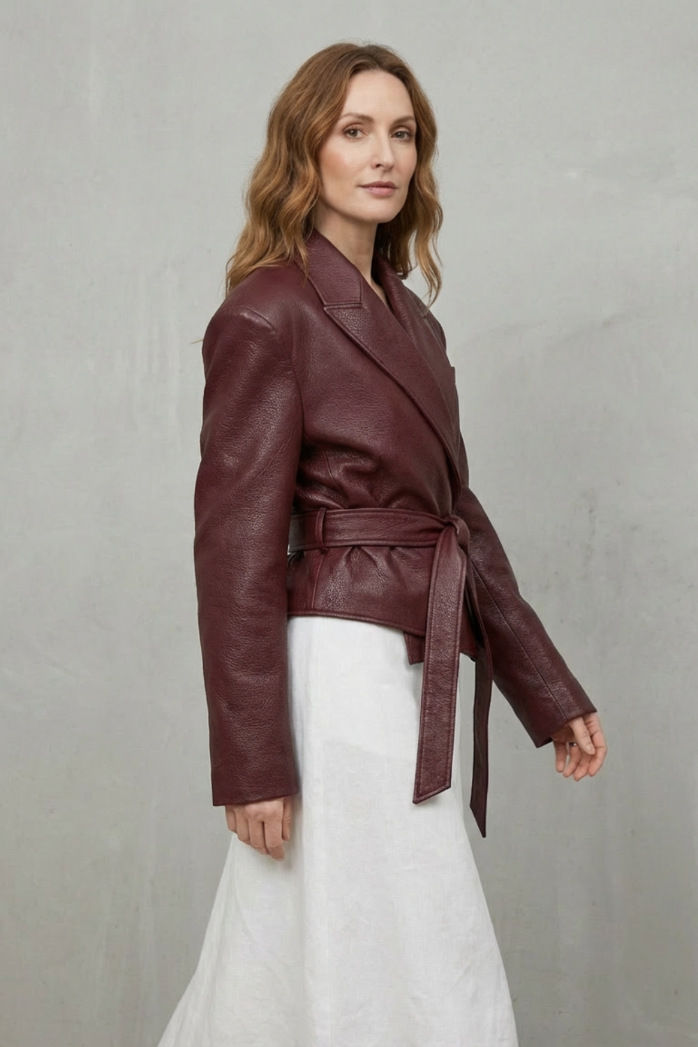 Mirella – Blazer Transpassado em Couro Sintético – Jaqueta Moderna e Estruturada