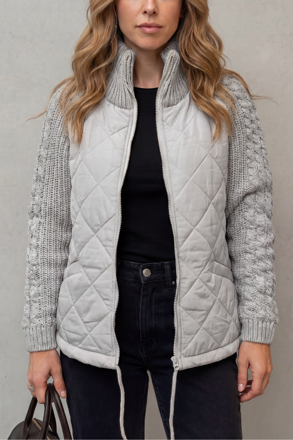 Norcetta – Detalhe de tricô texturizado – Jaqueta puffer acolchoada