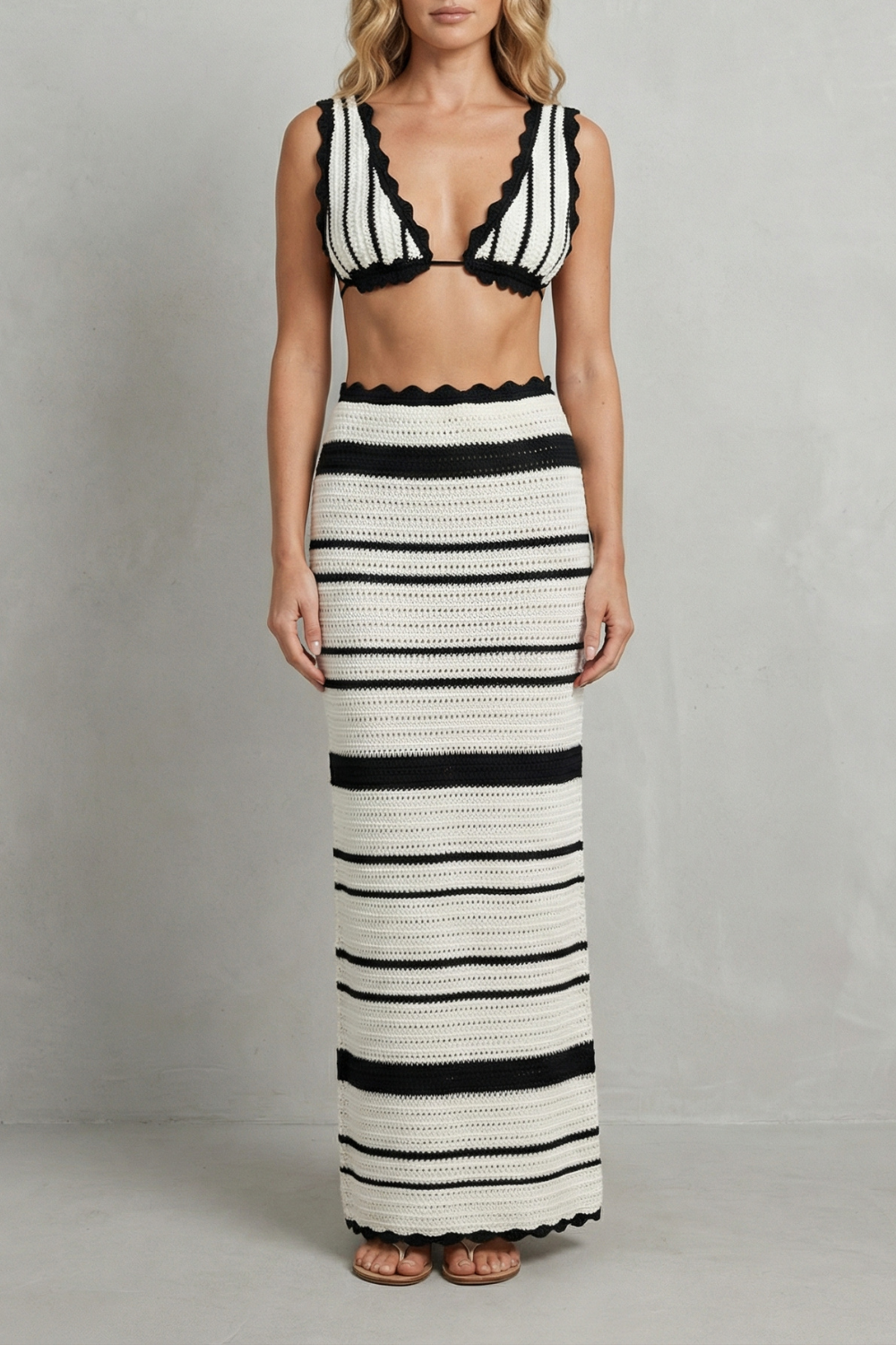 Paloma – Charme Costeiro – Conjunto Feminino de Crochê Aberto sem Manga