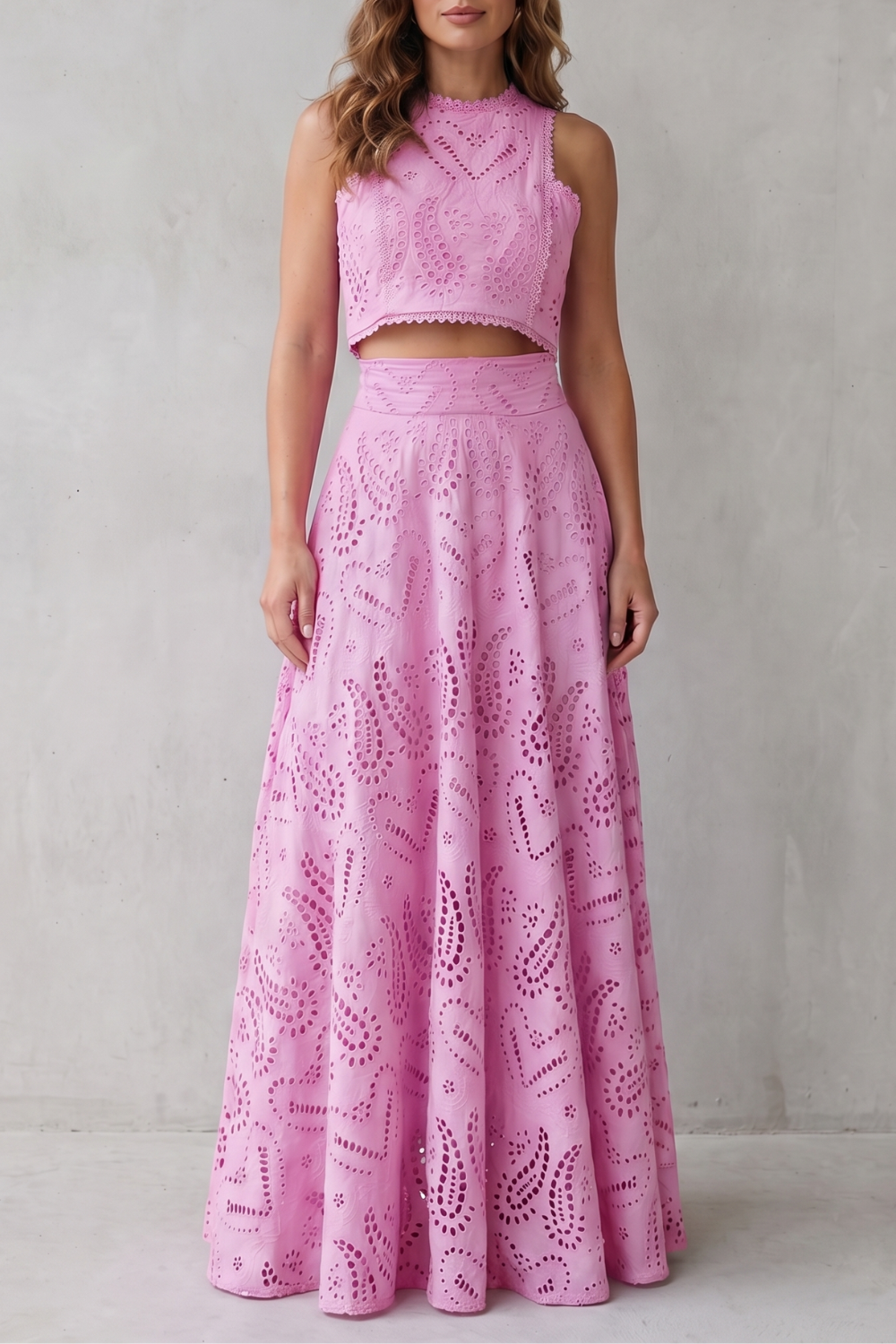 Parivelle – Elegância em renda bordada – Conjunto com saia
