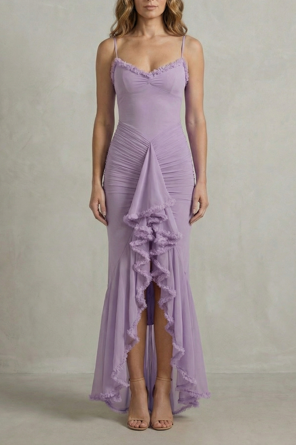 Phoebe – Charme feminino com babados – Vestido longo sleeveless assimétrico