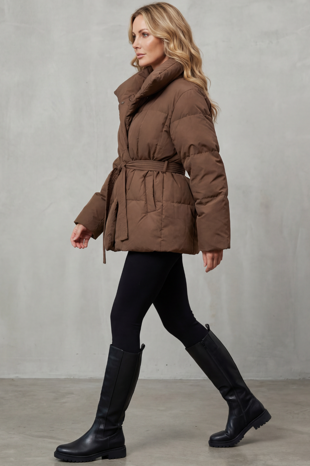 Valmira – Gola ampla – Casaco puffer com cinto