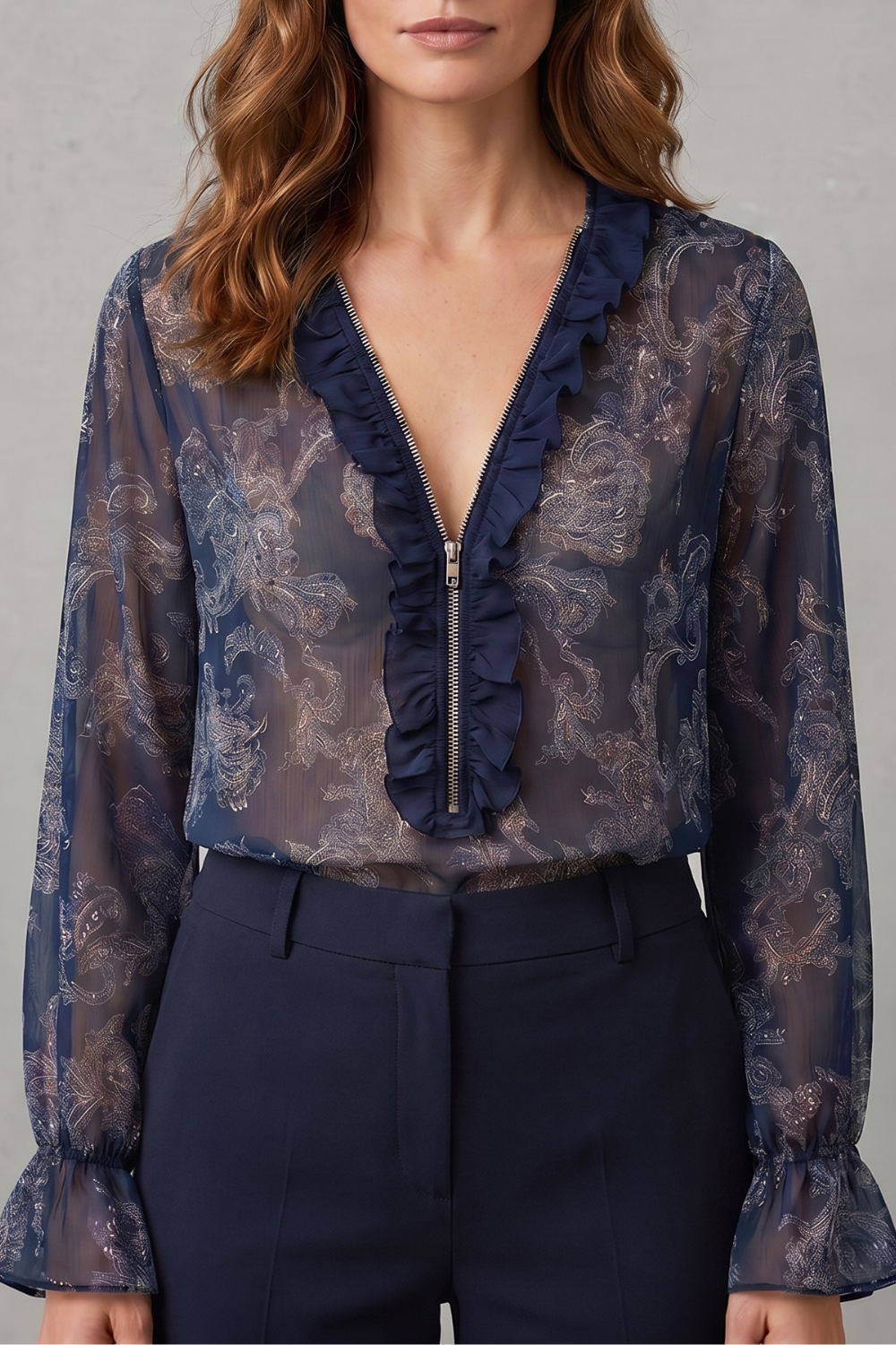Veloura – Atração romântica em paisley – Blusa de chiffon
