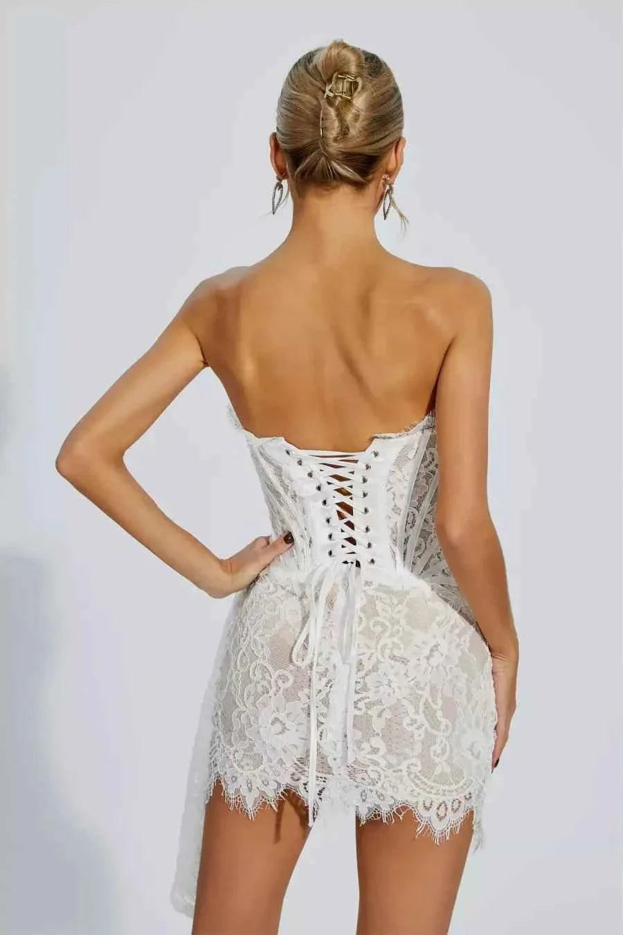 Vestido Curto de Renda com Corset e Amarração - Eloísa