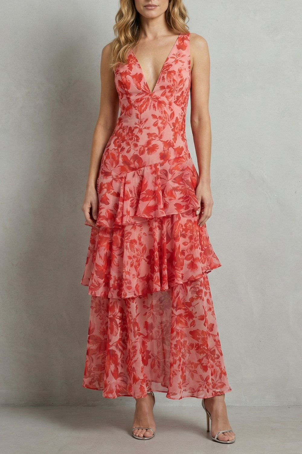 Virella – Camadas em vermelho floral – Vestido longo de chiffon com babados