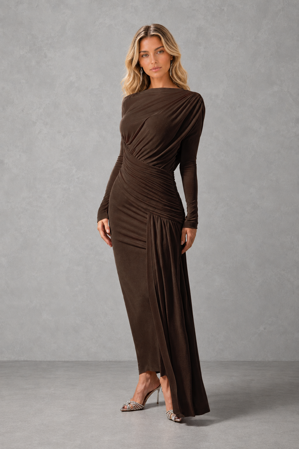 Celeste – Vestido Longo Drapeado com Pregas – Silhueta Elegante