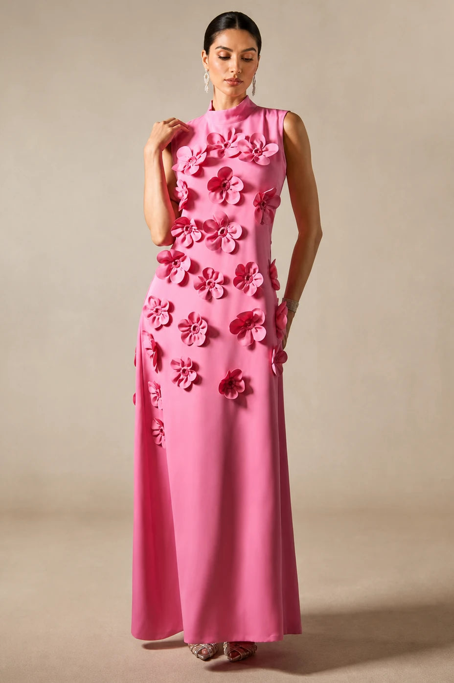 Vestido Maxi Floral 3D Aplicado Gola Alta Rosa - Cecília