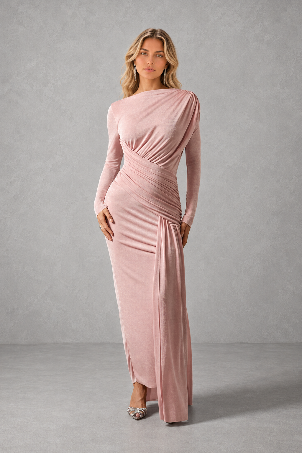 Celeste – Vestido Longo Drapeado com Pregas – Silhueta Elegante