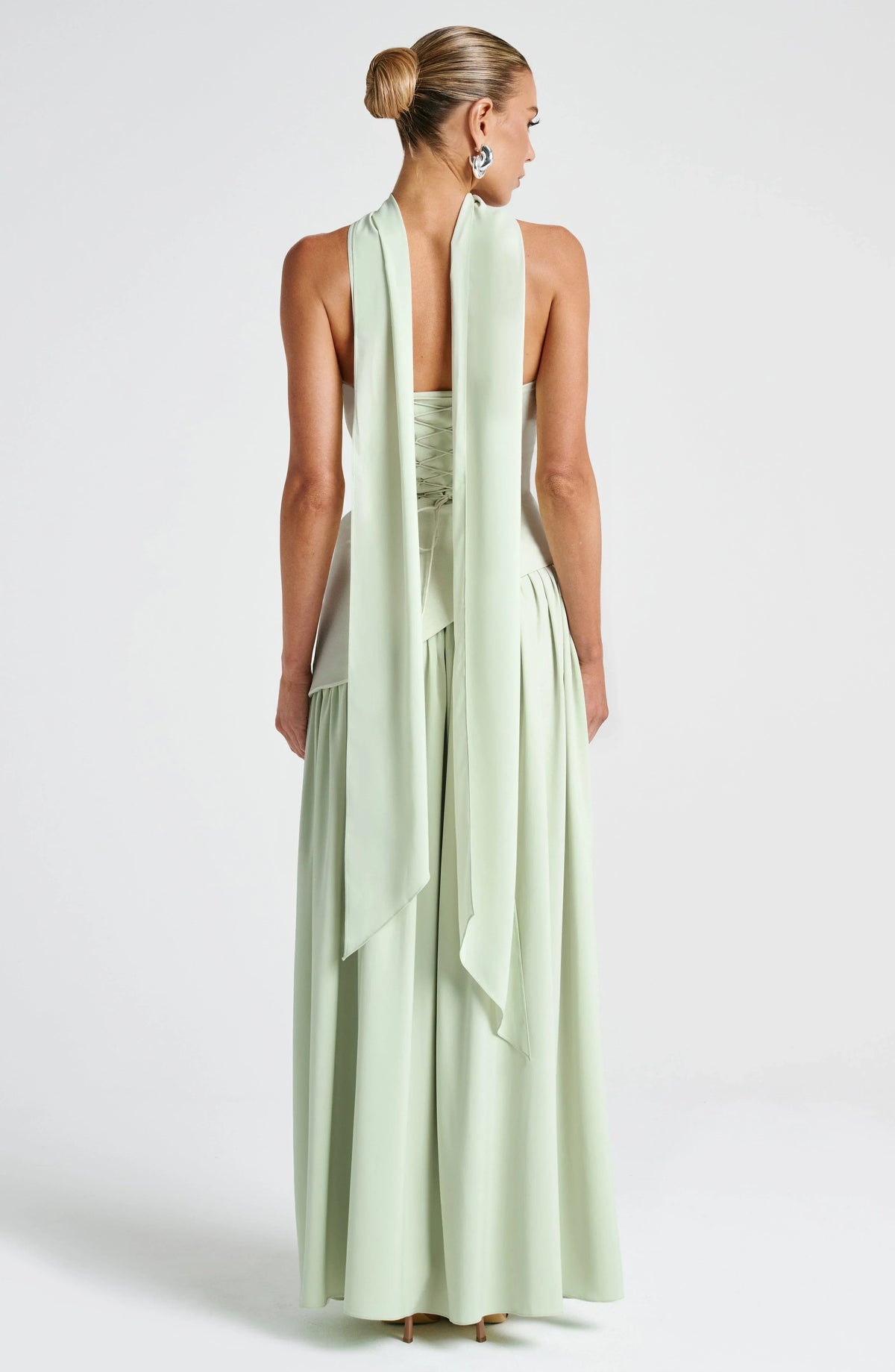 Vestido Longo Assimétrico com Fenda e Lenço - Freya