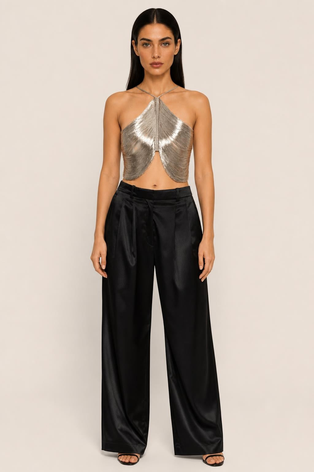 Top Cropped Halter com Franjas - Maíra — studio_front — Helena [a42270a3-f468-422c-9735-ae2e392bdfaf]