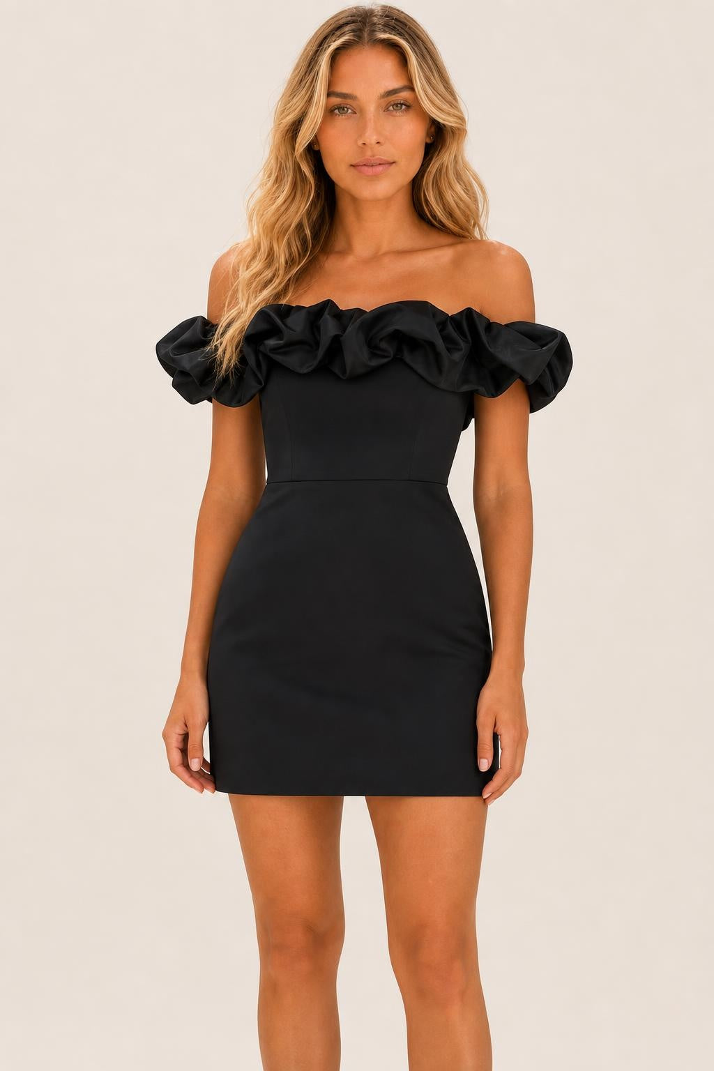 Vestido Curto Ombro a Ombro com Babados - Serafine — studio_front — Sofia [83ca4a00-6d3e-4d7b-a29f-b7bb23554046]
