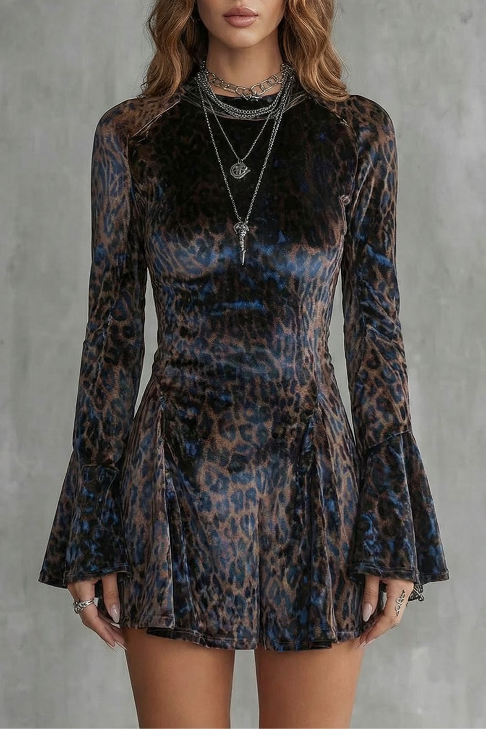 Bellanca – Manga flare – Vestido curto estampa leopardo