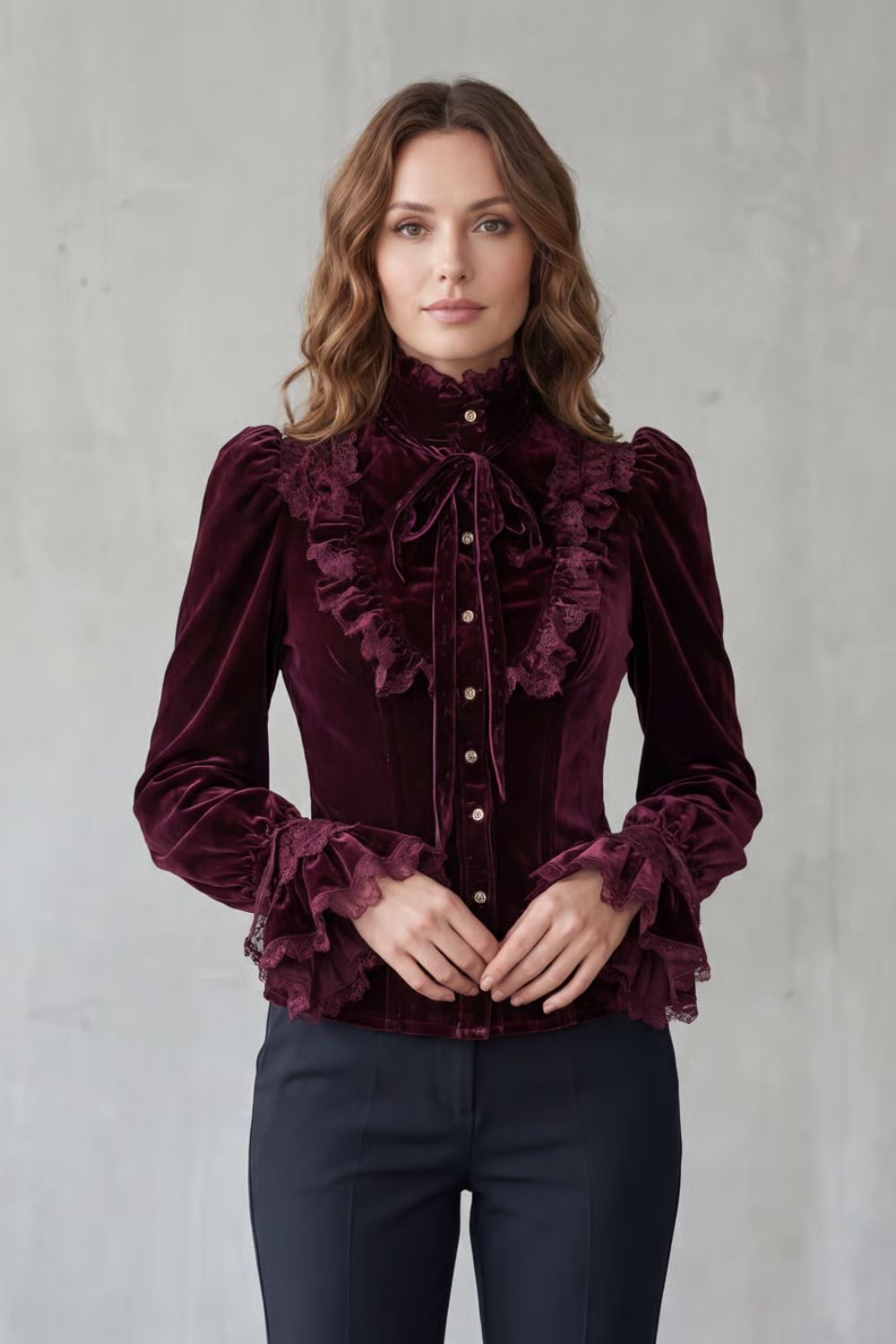 Vignoletta – Renda veludo com babados – Blusa vitoriana