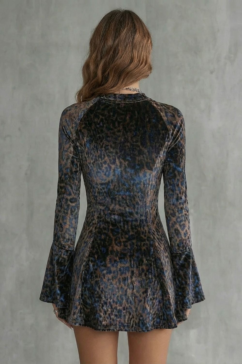 Bellanca – Manga flare – Vestido curto estampa leopardo