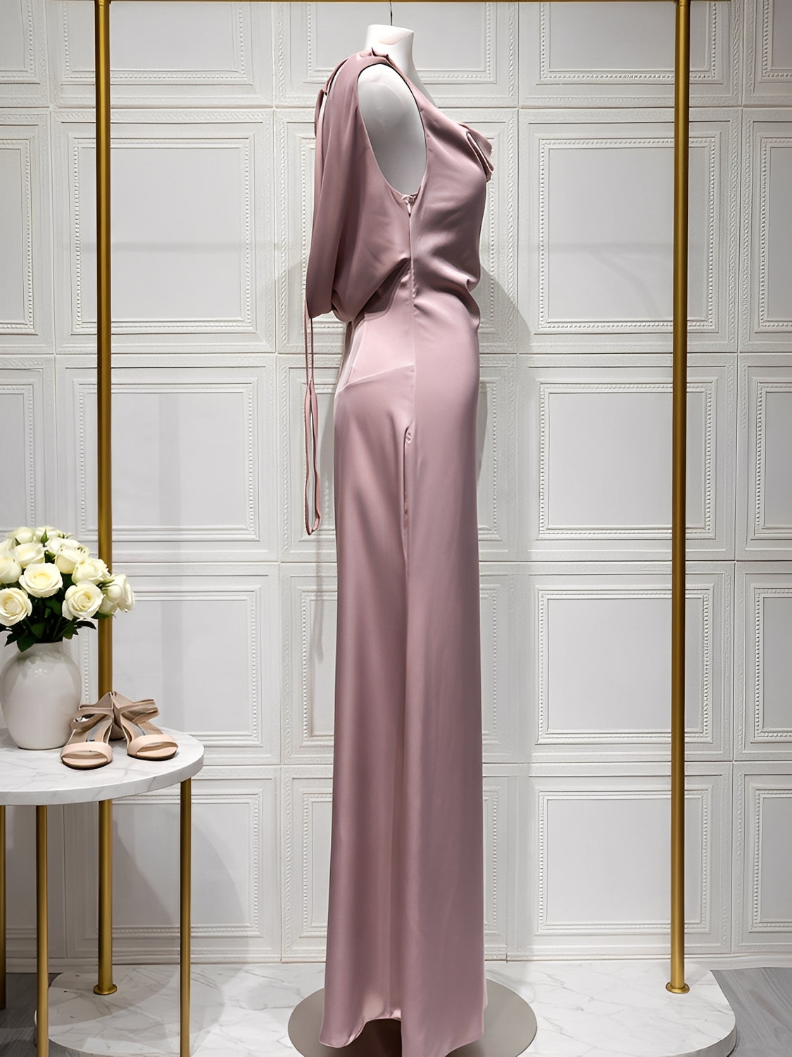 Vestido Longo Acetinado Decote Drapeado Costas Nuas - Daphne