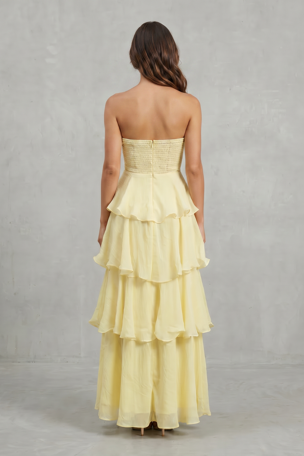Margaret – Camadas fluidas em cascata – Vestido longo tomara que caia com babados