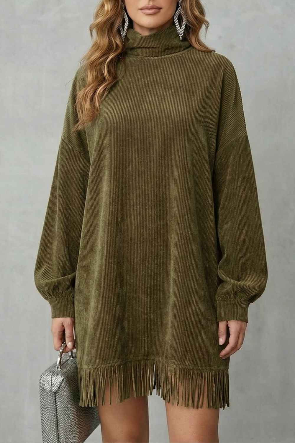 Castellaine – Charme com franjas – Vestido curto de gola alta