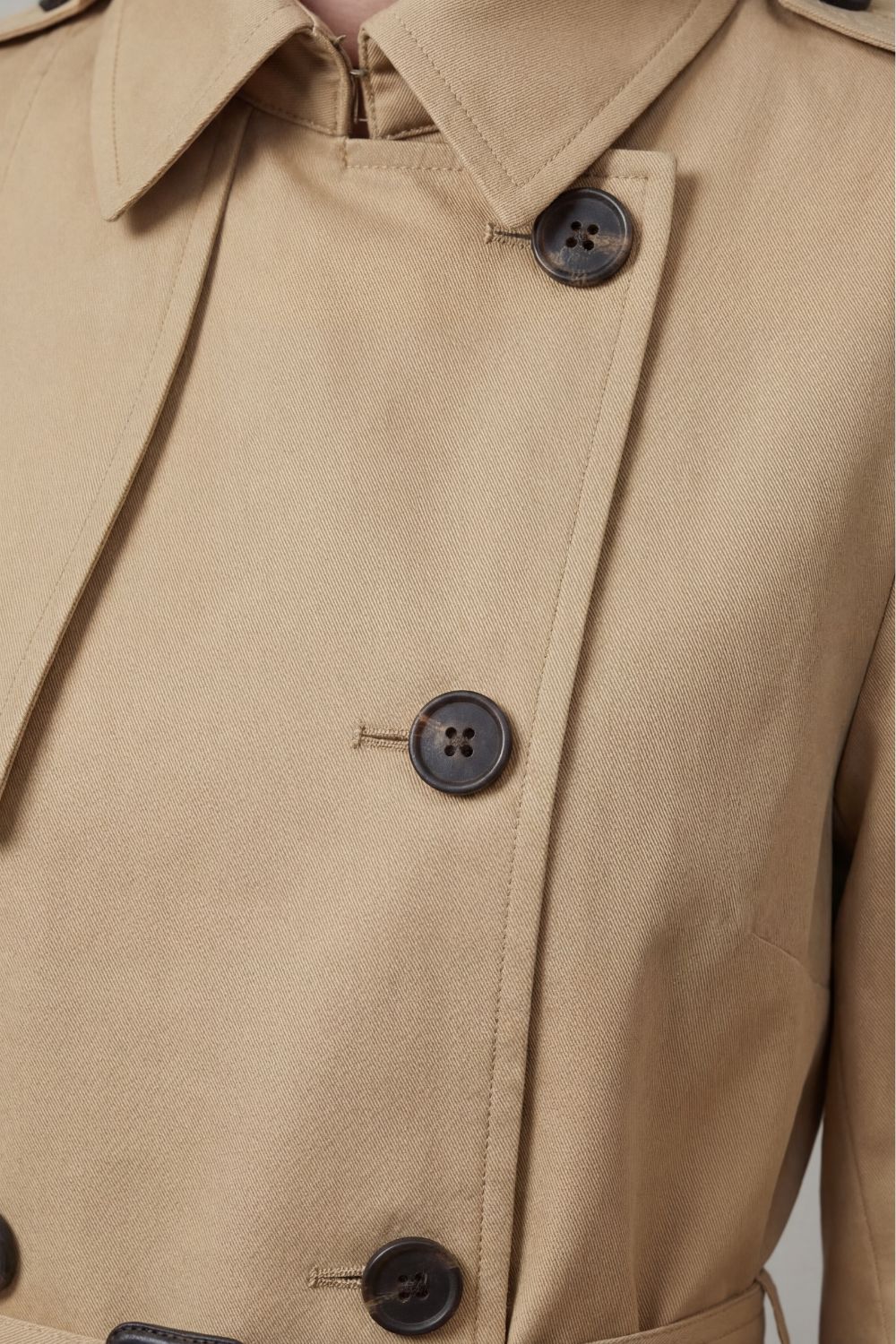Sorellia – Corte clássico – Trench coat trespassado