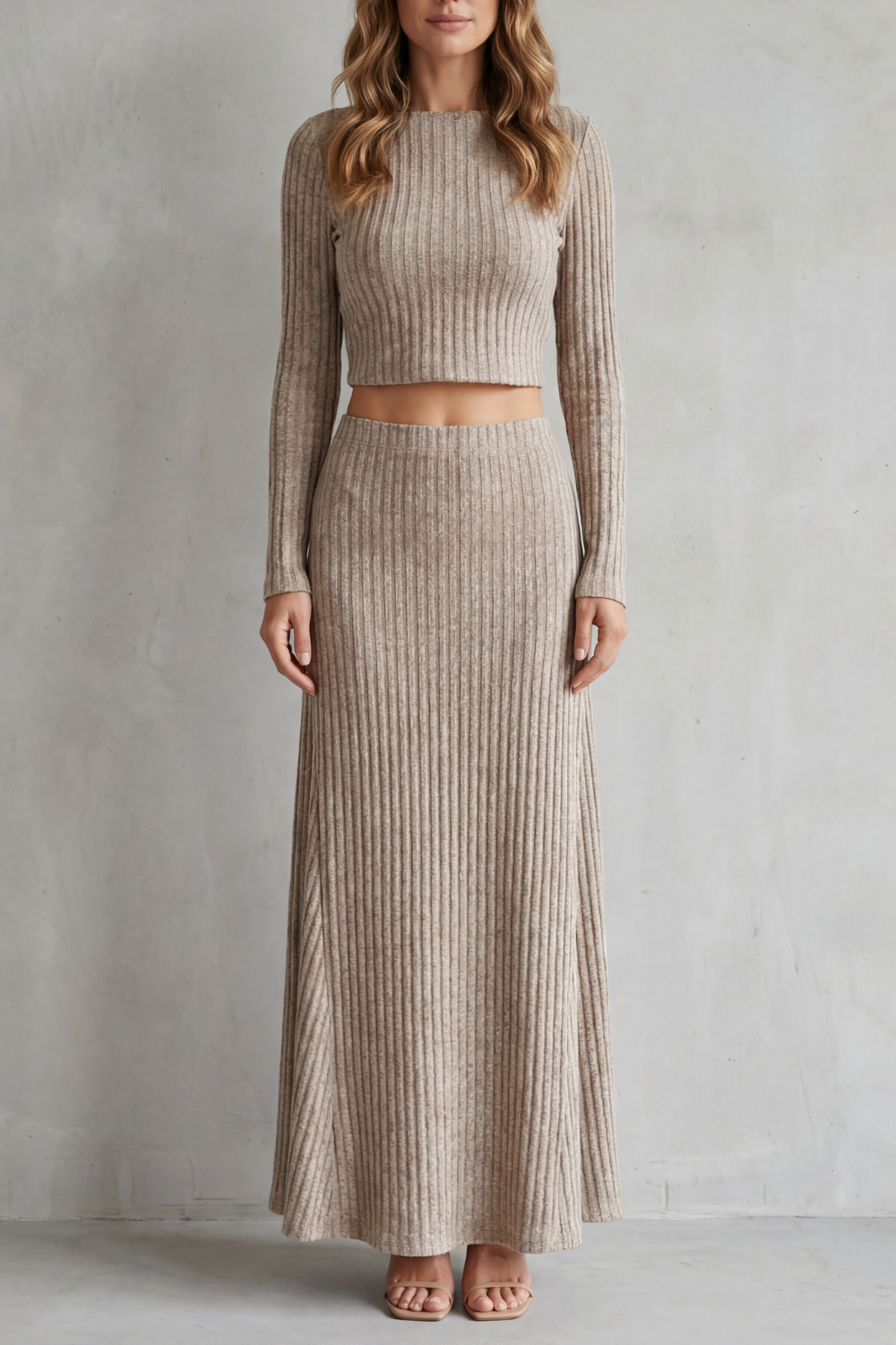 Aubrie – Elegância em Malha Canelada – Conjunto de Duas Peças