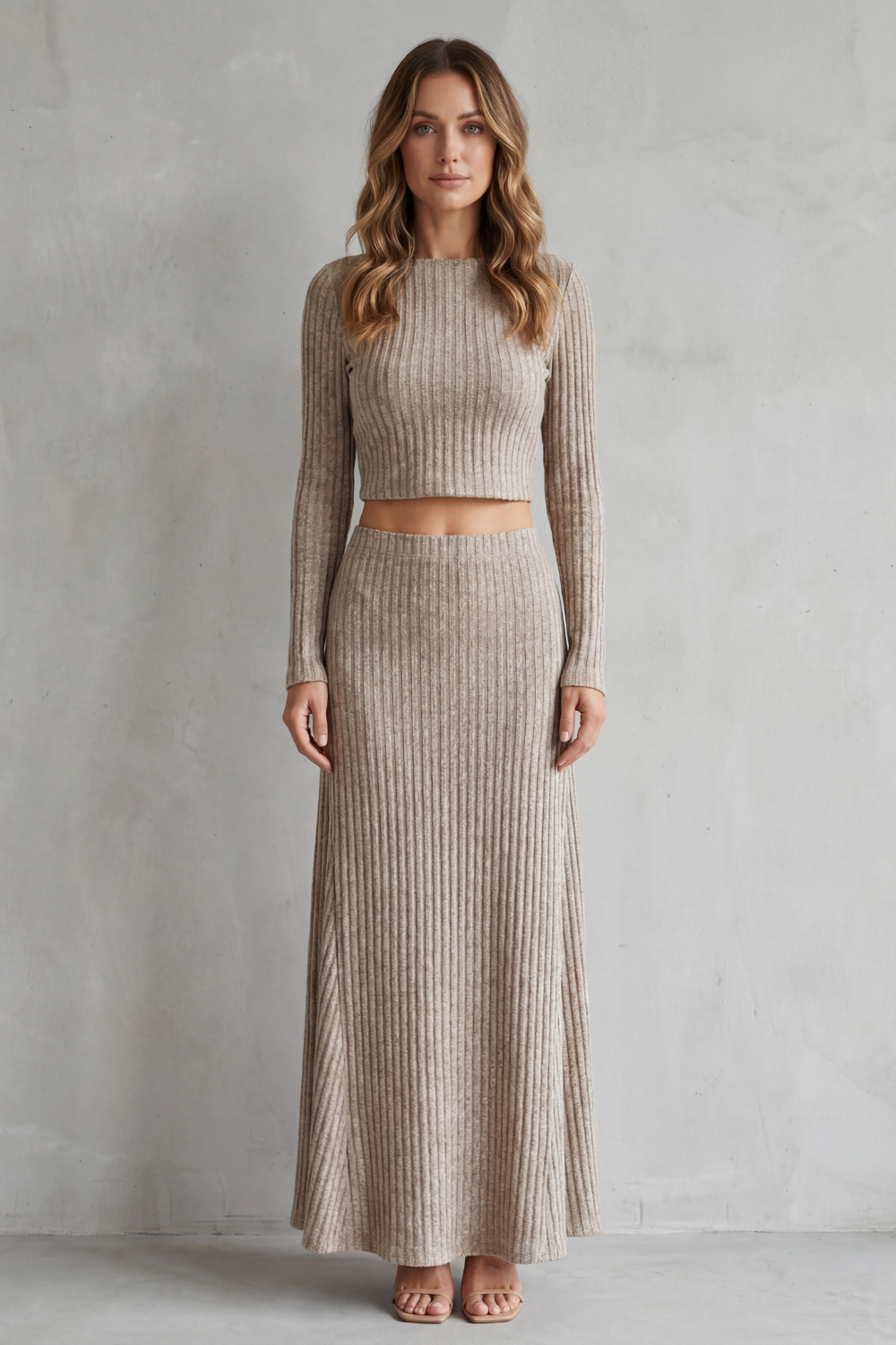 Aubrie – Elegância em Malha Canelada – Conjunto de Duas Peças