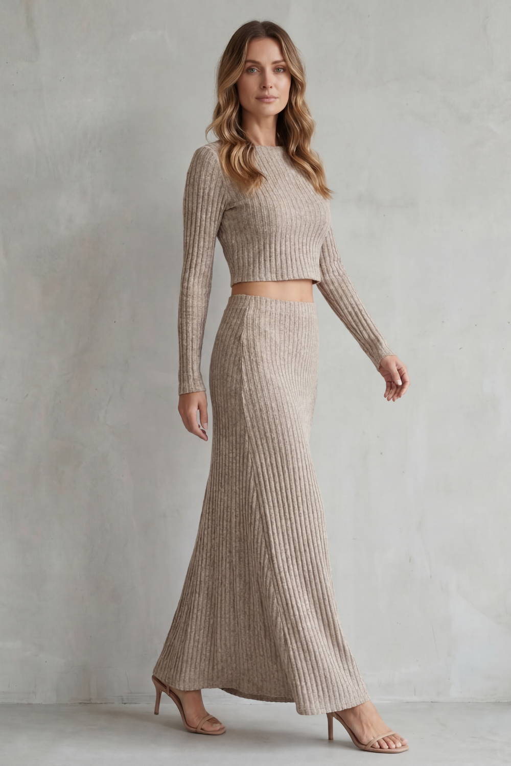 Aubrie – Elegância em Malha Canelada – Conjunto de Duas Peças